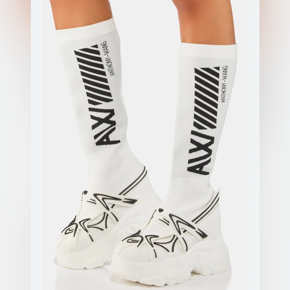 ANTHONY WANG COLLECTION
WHITE WATERMELON‎ SOCKS SNEAKERS SIZE